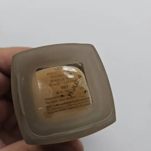 VDL Perfect-Lasting Foundation NEW - V07 - Picture 3 of 3